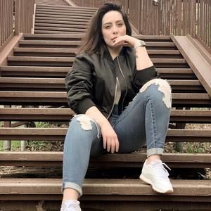 Meet your Posher, Ashley